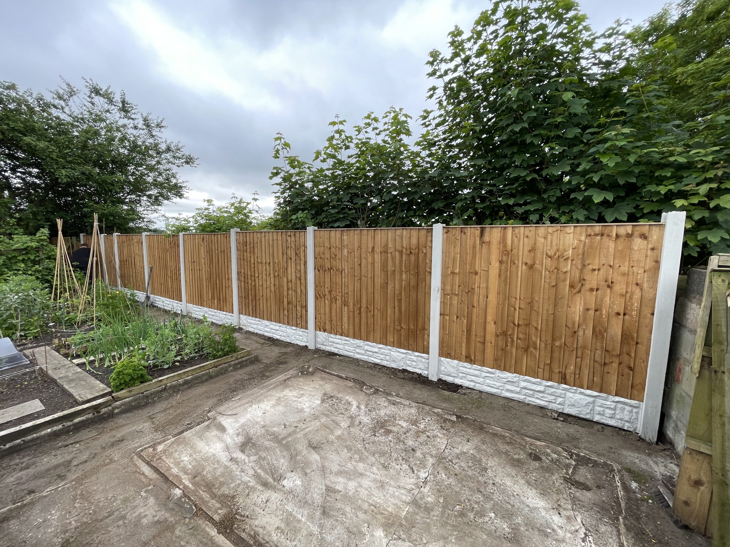 6x5 Feather Edge Fence Panels with Base Panels & Concrete Fence Posts